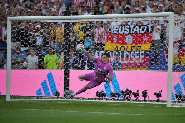 IPA86224816 - Orlando Gill of Paraguay had his first penalty saved during the Round of 32—Germany vs. Paraguay, a FIFA World Cup, WM, Weltmeisterschaft, Fussball match in Boston, USA, on June 29, 2026  Copyright: xEmmanuelexMastrodonato IPAxSportx xx 86224816