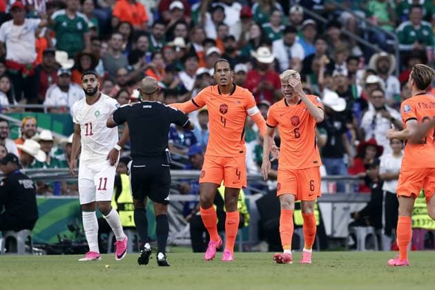 MONTERREY - (lr) Ismael Saibari of Morocco, Referee Wilton Sampaio, Virgil van Dijk of the Netherlands, Jan Paul van Hecke of the Netherlands during the 2026 FIFA World Cup, WM, Weltmeisterschaft, Fussball knockout phase match between the Netherlands and Morocco at Monterrey Stadium on June 29, 2026 in Monterrey, Mexico. ROBIN VAN LONKHUIJSEN ANP FIFA World Cup 2026 - round of 32 2026 xVIxANPxSportx xxANPxIVx 562414037 originalFilename: 562414037.jpg