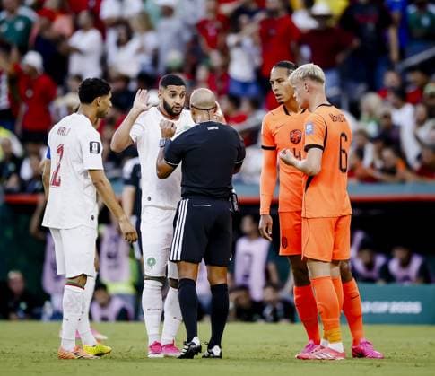 MONTERREY - Achraf Hakimi of Morocco, Ismael Saibari of Morocco, referee Wilton Sampaio, Virgil van Dijk of the Netherlands and Jan Paul van Hecke of the Netherlands during the 2026 FIFA World Cup, WM, Weltmeisterschaft, Fussball knockout phase match between the Netherlands and Morocco at the Monterrey Stadium on June 29, 2026 in Monterrey, Mexico. KOEN VAN WEEL ANP FIFA World Cup 2026 - round of 32 2026 xVIxANPxSportx xxANPxIVx 562414508 originalFilename: 562414508.jpg
