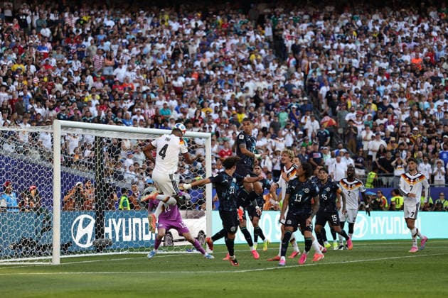 June 29, 2026, Foxborough, Massachusetts, USA: Germany defender Jonathan Tah (4) heads the ball into the goal during the June 29th FIFA World Cup, WM, Weltmeisterschaft, Fussball 2026 matchup between Germany and Paraguay at Gillette Stadium in Foxborough, Massachusetts. FIFA World Cup 2026: Germany : Paraguay  - ZUMAs325 20260629_zsp_s325_077 Copyright: xJessxStilesx