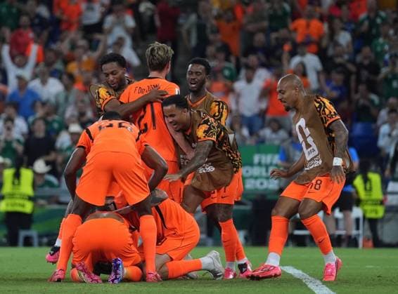 Netherlands v Morocco - FIFA World Cup, WM, Weltmeisterschaft, Fussball 2026 - Round of 32 MONTERREY, MEXICO - JUNE 29: Cody Gakpo of Netherlands celebrates with his teammates after scoring a goal during the 2026 FIFA World Cup Round of 32 match between Netherlands and Morocco at Estadio BBVA (Monterrey Stadium) in Monterrey, Mexico on June 29, 2026. Juancho Torres Anadolu Nuevo Leon Mexico. Editorial use only. Please get in touch for any other usage.  Copyright: x2026xAnadoluxJuanchoxTorresx