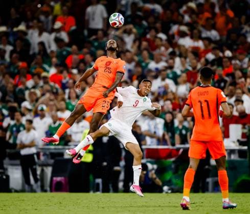 MONTERREY - (lr) Jorrel Hato of the Netherlands and Souane Rahimi of Morocco during the 2026 FIFA World Cup, WM, Weltmeisterschaft, Fussball knockout phase match between the Netherlands and Morocco at the Monterrey Stadium on June 29, 2026, in Monterrey, Mexico. KOEN VAN WEEL ANP FIFA World Cup 2026 - round of 32 2026 xVIxANPxSportx xxANPxIVx 562420230 originalFilename: 562420230.jpg