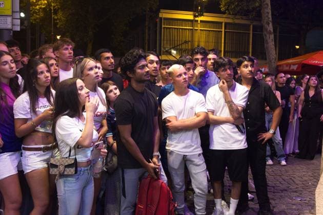 Public View World Cup Of Germany Vs Paraguay In Cologne Hundreds of people watch the World Cup match between Germany and Paraguay in front of a popular sports bar in Cologne, Germany, on June 29, 2026. cologne Germany  Copyright: xYingxTangx originalFilename:tang-publicvi260629_npchB.jpg