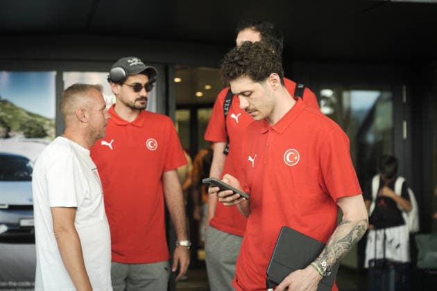 Arrival of Turkiye basketball team at Sarajevo Airport SARAJEVO, BOSNIA AND HERZEGOVINA - JUNE 30: Turkish national basketball team arrives at Sarajevo Airport, Bosnia and Herzegovina on June 30, 2026, ahead of the upcoming FIBA Basketball World Cup 2027 European Qualifiers between Bosnia and Herzegovina and Turkiye. Samir Jordamovic Anadolu Sarajevo Bosnia and Herzegovina. Editorial use only. Please get in touch for any other usage.  Copyright: x2026xAnadoluxSamirxJordamovicx