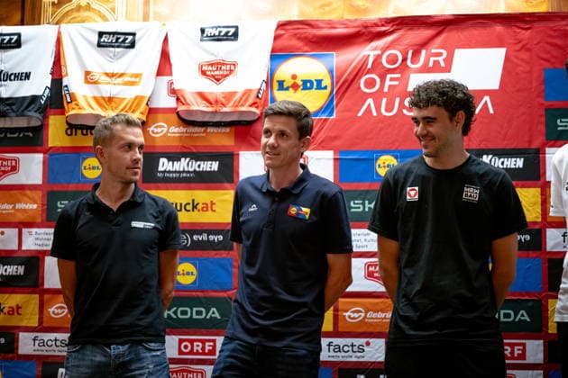 30.06.2026, Cafe Landmann, Wien, AUT, Lidl Tour of Austria 2026, PK Wien, im Bild Riccardo Zoidl, Team Hrinkow-Advarics, Patrick Konrad, Team Lidl - Trek, und Tim Wafler, Team Storck - MRW Bau, Riccardo Zoidl, Team Hrinkow-Advarics, Patrick Konrad, Team Lidl - Trek, und Tim Wafler, Team Storck - MRW Bau during the regional press conference, PK, Pressekonferenz in Vienna ahead of the 2026 Lidl Tour of Austria. Cafe Landmann in Wien, Austria on. Foto:Eibner-Pressefoto Bruns Wien *** June 30, 2026, Cafe Landmann, Vienna, Austria, Lidl Tour of Austria 2026, Vienna press conference, pictured: Riccardo Zoidl, Team Hrinkow Advarics; Patrick Konrad, Team Lidl Trek; and Tim Wafler, Team Storck MRW Bau; Riccardo Zoidl, Team Hrinkow Advarics; Patrick Konrad, Team Lidl Trek, and Tim Wafler, Team Storck MRW Bau, during the regional press conference in Vienna ahead of the 2026 Lidl Tour of Austria at Cafe Landmann in Vienna, Austria. Photo: Eibner, Press Photo Bruns Vienna  EP_EER