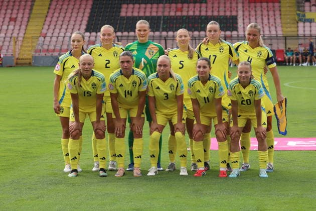 260630 The starting eleven of Sweden ahead of the women s Euro Under-19 football match between Bosnia and Herzegovina and Sweden on June 30, 2026 in Sarajevo. Photo: Aleksandar Djorovic BILDBYRAN COP 184 XX0041 fotboll football soccer fotball womens euro under-19 bosnia - sweden bbeng sverige bosnien *** 260630 Sweden s starting lineup ahead of the Women s Under-19 European Championship soccer match between Bosnia and Herzegovina and Sweden on June 30, 2026 in Sarajevo. Photo by Aleksandar Djorovic, BILDBYRAN COP 184 XX0041. soccer, football, women s U-19 European Championship, Bosnia, Sweden, BBENG, Sweden, Bosnia  Copyright: ALEKSANDARxDJOROVIC BB260630ZN004