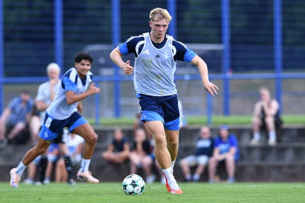 Fußball 3. Liga Trainingsauftakt MSV Duisburg am 30.06.2026 auf dem Trainingsgelände an der Westender Straße in Duisburg Peter Remmert ( Duisburg ) *** Soccer, 3rd Division: MSV Duisburg Kicks Off Training on June 30, 2026, at the Training Facility on Westender Straße in Duisburg. Peter Remmert, Duisburg xRx