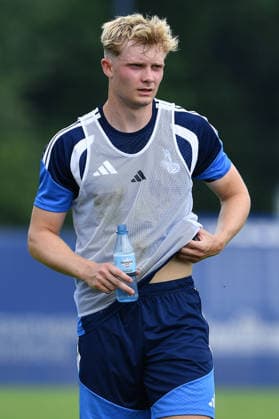 Fußball 3. Liga Trainingsauftakt MSV Duisburg am 30.06.2026 auf dem Trainingsgelände an der Westender Straße in Duisburg Peter Remmert ( Duisburg ) *** Soccer, 3rd Division: MSV Duisburg Kicks Off Training on June 30, 2026, at the Training Facility on Westender Straße in Duisburg. Peter Remmert, Duisburg xRx