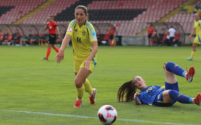 260630 Filippa Sjöström of Sweden and Amila Abdukic of Bosnia and Herzegovina during the women s Euro Under-19 football match between Bosnia and Herzegovina and Sweden on June 30, 2026 in Zenica. Photo: Aleksandar Djorovic BILDBYRAN COP 184 XX0041 fotboll football soccer fotball womens euro under-19 bosnia - sweden bbeng sverige bosnien *** June 30, 2026: Filippa Sjöström of Sweden and Amila Abdukic of Bosnia and Herzegovina during the Women’s Under-19 European Championship soccer match between Bosnia and Herzegovina and Sweden on June 30, 2026 in Zenica. Photo by Aleksandar Djorovic. BILDBYRAN COP 184 XX0041 soccer football fotboll women s Euro Under-19 Bosnia Sweden BBENG Sweden Bosnia  Copyright: AleksandarxDjorovic ,xALEKSANDARxDJOROVIC BB260630ZO002