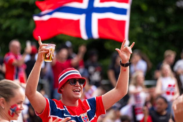 260630 Norwegian fans during FIFA World Cup, WM, Weltmeisterschaft, Fussball 2026 on June 30, 2026 in Oslo. EDITORIAL USE ONLY Photo: Marius Nordnes BILDBYRAN COP 185 MX0002 fotboll football soccer fotball world cup 2026 fans in oslo bbeng publik *** June 30, 2026: Norwegian fans during the 2026 FIFA World Cup 2026 in Oslo EDITORIAL USE ONLY Photo Marius Nordnes BILDBYRAN COP 185 MX0002 soccer football fotball 2026 World Cup fans in Oslo bbeng audience  Copyright: MARIUSxNORDNES BB260630ZE013