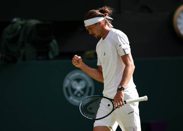 Alexander Zverev (GER) macht die Faust und jubelt,Jubel, Emotion Herren Einzel, Men s Singles Tennis - Wimbledon 2026 - Grand Slam ITF ATP, Tennis Herren WTA, Tennis Damen - AELTC - London - - Great Britain - 30 June 2026. *** Alexander Zverev (GER) pumps his fist and celebrates; Cheers, Excitement; Men s Singles, Men s Singles Tennis, Wimbledon 2026, Grand Slam, ITF, ATP, WTA, AELTC, London, Great Britain, June 30, 2026 Copyright: xJuergenxHasenkopfx