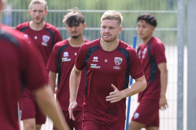 3. Liga; FC Ingolstadt 04 - Trainingsauftakt nach Sommerpause; Neuzugang Lars Lokotsch (13, FCI) 3. Liga - FC Ingolstadt 04 Saison 2026 2027 Trainingsauftakt nach Sommerpause *** 3rd Division FC Ingolstadt 04: Training Resumes After Summer Break; New Signing Lars Lokotsch 13, FCI 3rd Division FC Ingolstadt 04: 2026–2027 Season; Training Resumes After Summer Break