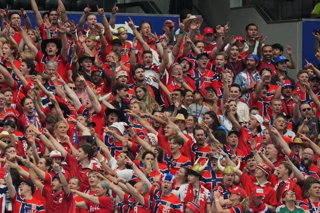 Ivory Coast v Norway - FIFA World Cup, WM, Weltmeisterschaft, Fussball 2026 - Round of 32 ARLINGTON, USA - JUNE 30: Fans of Norway support their team during the FIFA World Cup 2026 Round of 32 match between Ivory Coast and Norway at Dallas Stadium in Arlington, United States on June 30, 2026. Hakan Akgun Anadolu Texas United States. Editorial use only. Please get in touch for any other usage.  Copyright: x2026xAnadoluxHakanxAkgunx