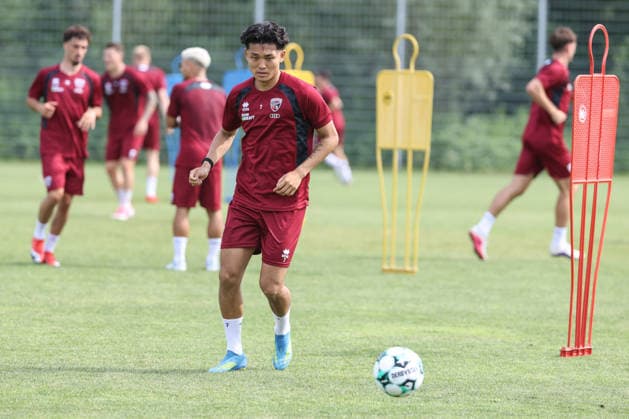 3. Liga; FC Ingolstadt 04 - Trainingsauftakt nach Sommerpause; Neuzugang Jongmin Seo (7, FCI) 3. Liga - FC Ingolstadt 04 Saison 2026 2027 Trainingsauftakt nach Sommerpause *** 3rd Division FC Ingolstadt 04: Training Resumes After Summer Break; New Signing Jongmin Seo 7, FCI 3rd Division FC Ingolstadt 04: 2026–2027 Season; Training Resumes After Summer Break