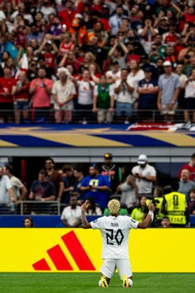 260630 Antonio Nusa of Norway celebrates after scoring 0-1 during the FIFA World Cup, WM, Weltmeisterschaft, Fussball 2026 round of 32 football match between CÃ te d Ivoire and Norway on June 30, 2026 in Dallas. Photo: Vegard Grott BILDBYRAN kod VG VG0975 bbeng fotboll football soccer fotball vm fotbolls-vm fotball-vm fotbolls-vm 2026 fifa world cup 2026 16-delsfinale round of 32 arlington texas norge norway elfenbenskusten elfenbenskysten ivory coast jubel *** June 30, 2026: Antonio Nusa of Norway celebrates after scoring the 0-1 goal during the FIFA World Cup 2026 Round of 32 soccer match between Côte d Ivoire and Norway on June 30, 2026 in Dallas. Photo by Vegard Grott, BILDBYRAN. Code: VG VG0975 bbeng soccer football fotball World Cup 2026 FIFA World Cup 2026 Round of 32 Arlington, Texas; Norway; Ivory Coast; celebration  Copyright: VEGARDxGRoTT BB260630VG038