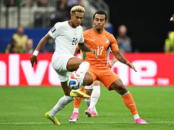 (260701) -- DALLAS, July 1, 2026 -- Antonio Nusa (L) of Norway competes with Guela Doue of Cote d Ivoire during the round of 32 match between Cote d Ivoire and Norway at the 2026 FIFA World Cup, WM, Weltmeisterschaft, Fussball at Dallas Stadium in Dallas, the United States, June 30, 2026. ) (SP)U.S.-DALLAS-FOOTBALL-FIFA WORLD CUP-ROUND OF 32-CIV VS NOR ChengxMin 