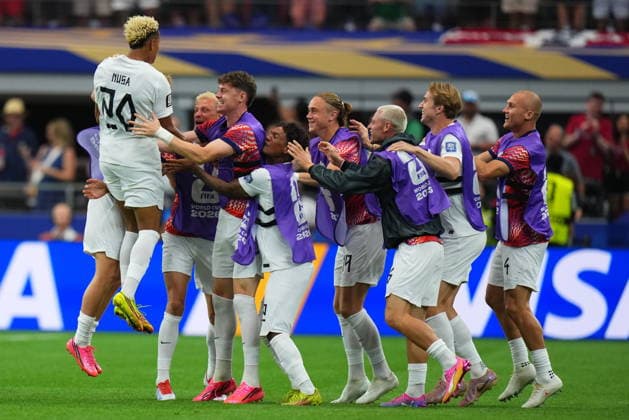 FIFA World Cup, WM, Weltmeisterschaft, Fussball 2026 - Round of 32 - Ivory Coast vs Norway Antonio Nusa (2-L) of Norway celebrates with teammates after scoring the 1-0 lead during the FIFA World Cup 2026 Round of 32 match Ivory Coast against Norway, in Dallas, USA, 30 June 2026. DALLAS United States  Copyright: xJEFFREYxMCWHORTERx