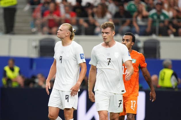 Ivory Coast v Norway - FIFA World Cup, WM, Weltmeisterschaft, Fussball 2026 - Round of 32 ARLINGTON, USA - JUNE 30: Alexander Sorloth (7) and Erling Haaland (9) of Norway react during the FIFA World Cup 2026 Round of 32 match between Ivory Coast and Norway at Dallas Stadium in Arlington, United States on June 30, 2026. Hakan Akgun Anadolu Texas United States. Editorial use only. Please get in touch for any other usage.  Copyright: x2026xAnadoluxHakanxAkgunx