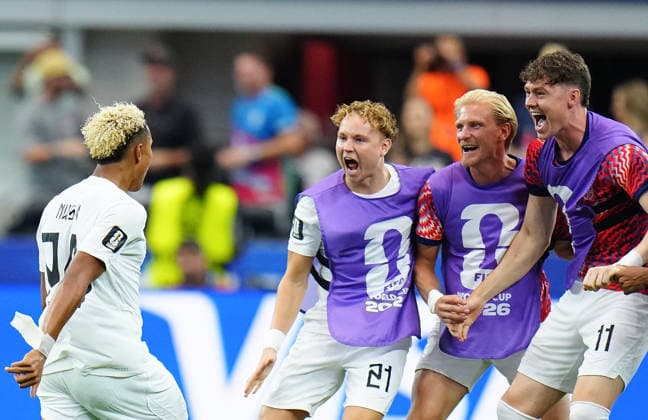 (260701) -- DALLAS, July 1, 2026 -- Antonio Nusa (1st L) of Norway celebrates with teammates after scoring during the round of 32 match between Cote d Ivoire and Norway at the 2026 FIFA World Cup, WM, Weltmeisterschaft, Fussball at Dallas Stadium in Dallas, the United States, June 30, 2026. ) (SP)U.S.-DALLAS-FOOTBALL-FIFA WORLD CUP-ROUND OF 32-CIV VS NOR JiaxHaocheng 
