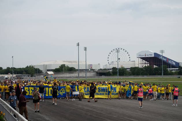 260630 Fans of Sweden ahead of the FIFA World Cup, WM, Weltmeisterschaft, Fussball 2026 round of 32 football match between France and Sweden on June 30, 2026 in New Jersey. Photo: Ludvig Thunman BILDBYRAN kod LT PA1270 fotboll football soccer fotball vm fotbolls-vm fotball-vm fotbolls-vm 2026 fifa world cup 2026 sverige sweden sverige a bbeng frankrike france round of 32 16-delsfinal publik *** June 30, 2026: Fans of Sweden ahead of the FIFA World Cup 2026 Round of 32 soccer match between France and Sweden on June 30, 2026 in New Jersey. Photo by Ludvig Thunman, BILDBYRAN. Code: LT PA1270. soccer, football, World Cup, 2026 FIFA World Cup, Sweden, Sweden A, BBENG, FranceFrance Round of 32 Round of 16 Quarterfinals Audience  Copyright: LUDVIGxTHUNMAN BB260630LT017