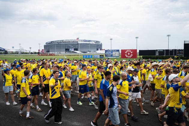 260630 Fans of Sweden ahead of the FIFA World Cup, WM, Weltmeisterschaft, Fussball 2026 round of 32 football match between France and Sweden on June 30, 2026 in New Jersey. Photo: Ludvig Thunman BILDBYRAN kod LT PA1270 fotboll football soccer fotball vm fotbolls-vm fotball-vm fotbolls-vm 2026 fifa world cup 2026 sverige sweden sverige a bbeng frankrike france round of 32 16-delsfinal publik *** June 30, 2026: Fans of Sweden ahead of the FIFA World Cup 2026 Round of 32 soccer match between France and Sweden on June 30, 2026 in New Jersey. Photo by Ludvig Thunman, BILDBYRAN. Code: LT PA1270. soccer, football, World Cup, 2026 FIFA World Cup, Sweden, Sweden national team, FranceFrance Round of 32 Round of 16 Quarterfinals Audience  Copyright: LUDVIGxTHUNMAN BB260630LT018