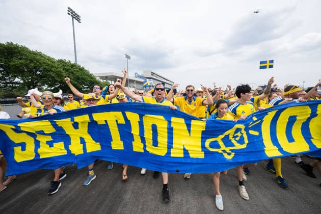260630 Fans of Sweden ahead of the FIFA World Cup, WM, Weltmeisterschaft, Fussball 2026 round of 32 football match between France and Sweden on June 30, 2026 in New Jersey. Photo: Ludvig Thunman BILDBYRAN kod LT PA1270 fotboll football soccer fotball vm fotbolls-vm fotball-vm fotbolls-vm 2026 fifa world cup 2026 sverige sweden sverige a bbeng frankrike france round of 32 16-delsfinal publik *** June 30, 2026: Fans of Sweden ahead of the FIFA World Cup 2026 Round of 32 soccer match between France and Sweden on June 30, 2026 in New Jersey. Photo by Ludvig Thunman, BILDBYRAN. Code: LT PA1270. soccer, football, World Cup, 2026 FIFA World Cup, Sweden, Sweden national team, FranceFrance Round of 32 Round of 16 Quarterfinals Audience  Copyright: LUDVIGxTHUNMAN BB260630LT028