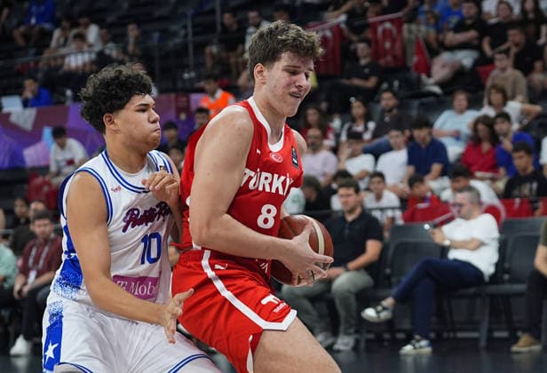 Puerto Rico v Turkiye - FIBA U17, U 17 Basketball World Cup ISTANBUL, TURKIYE - JUNE 30: Puerto Rico s Ivaniel Lopez Arache (L) and Turkish national player Arda Ozturk (8) compete for the ball during the FIBA U17 Basketball World Cup match between Puerto Rico and Turkiye at the Basketball Development Center in Istanbul, Turkiye on June 30, 2026. Esra Bilgin Anadolu Istanbul Turkey. Editorial use only. Please get in touch for any other usage.  Copyright: x2026xAnadoluxEsraxBilginx
