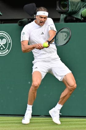 Wimbledon Tennis Championships 2026 - Day 2 LONDON, UNITED KINGDOM - JUNE 30: Alexander Zverev of Germany plays Alexander Blockx of Germany in the Men’s singles first round match during day two of The Wimbledon Tennis Championships 2026 at All England Lawn Tennis and Croquet Club on June 30, 2026 in London, United Kingdom. Ray Tang Anadolu London United Kingdom. Editorial use only. Please get in touch for any other usage.  Copyright: x2026xAnadoluxRayxTangx