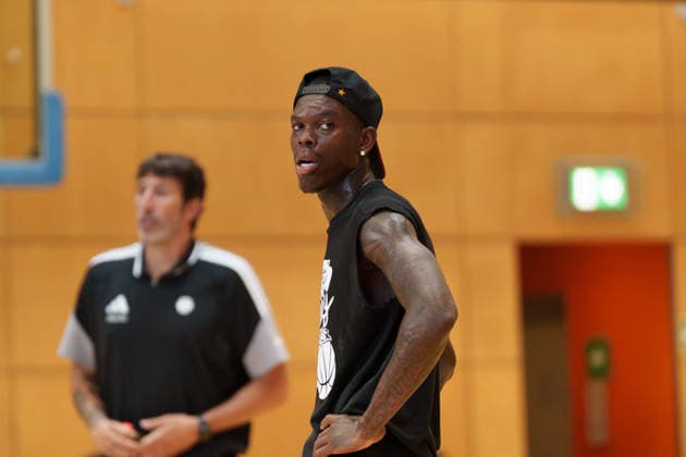 30.06.2026: Trainingseinheit der deutschen Basketball-Nationalmannschaft in Berlin vor den World Cup Qualifier gegen Israel und Zypern: Dennis Schröder reagiert. *** June 30, 2026: Training session for the German national basketball team in Berlin ahead of the World Cup qualifiers against Israel and Cyprus. Dennis Schröder reacts. Copyright: xJamesxZabelx