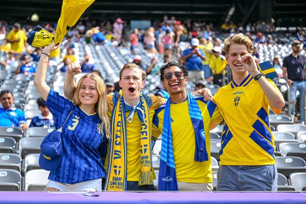 Sweden Supporters during the FIFA World Cup, WM, Weltmeisterschaft, Fussball 2026 Round Of 32 match between France and Sweden at New York New Jersey Stadium on June 30, 2026 in East Rutherford, United States. (Photo by Harry Langer DeFodi Images) - *** Swedish fans during the 2026 FIFA World Cup Round of 32 match between France and Sweden at New York New Jersey Stadium on June 30, 2026, in East Rutherford, United States. Photo by Harry Langer, DeFodi Images
