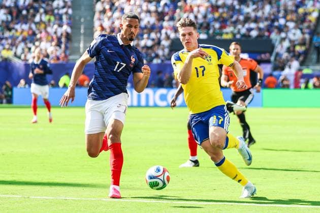RECORD DATE NOT STATED FIFA World Cup, WM, Weltmeisterschaft, Fussball 2026 - Round of 32 - France v Sweden William Saliba player of France and Viktor Gyokeres player of Sweden during the FIFA World Cup 2026 Round of 32 match between France and Sweden at New York New Jersey Stadium, in East Rutherford, United States, on Tuesday, June 30, 2026.(Foto: William Volcov Brazil Photo Press IMAGO) Sports East Rutherford NJ United States of America Copyright: xWILLIAMxVOLCOVx