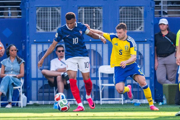 FIFA Fussball Weltmeisterschaft 2026, Sechszehntelfinale, Frankreich vs. Schweden, 30.06.2026, New Jersey Stadium Kylian Mbappe Gabriel Gudmundsson *** 2026 FIFA World Cup, Round of 32, France vs. Sweden, June 30, 2026, New Jersey Stadium, Kylian Mbappé, Gabriel Gudmundsson Copyright: xBahhoxKarax