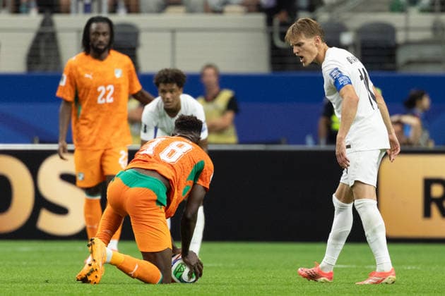 June 30, 2026, Arlington, Texas, USA: Norway midfielder MARTIN ODEGAARD (10) yells at Cote dÃ¢â‚¬â ¢ivoire midfielder NICOLAS PEPE (18) during the 2026 FIFA World Cup, WM, Weltmeisterschaft, Fussball round of 32 match between Cote dÃ¢â‚¬â ¢ivoire and Norway at Dallas Stadium in Arlington, Texas. Norway defeated Cote dÃ¢â‚¬â ¢ivoire, 2-1. Arlington USA - ZUMAh193 20260630_zsp_h193_094 Copyright: xDanielxMcGregor-Huyerx