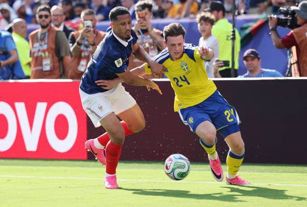 2026 World Cup - France v Sweden William Saliba (17) from France during the 2026 FIFA World Cup, WM, Weltmeisterschaft, Fussball round of 32 football match between France and Sweden at New York New Jersey Stadium on June 30, 2026 in East Rutherford, New Jersey. Photo by Charles Guerin ABACAPRESS.COM East Rutherford New Jersey United States  Copyright: xGuerinxCharles ABACAx