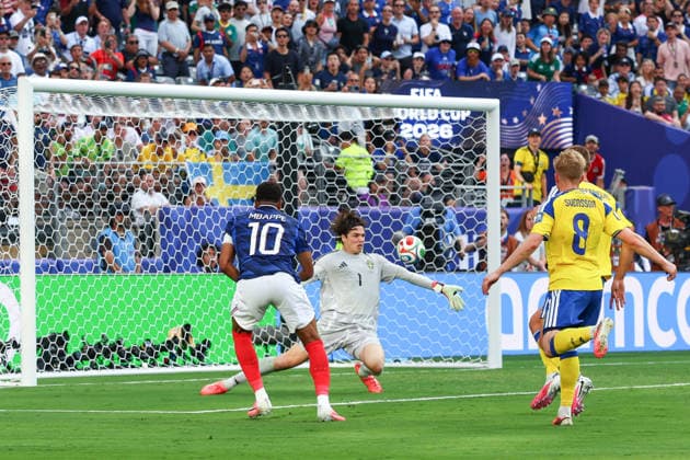 FIFA World Cup, WM, Weltmeisterschaft, Fussball 2026: France v Sweden NEW JERSEY, USA - 30th June 2026: Kylian Mbappe of France scores his side s third goal during the FIFA World Cup 2026 Round of 32 match between France and Sweden at New York New Jersey Stadium New York New York New Jersey Stadium United States of America Copyright: xCraigxMercerx xPeakxActionxPhotosx