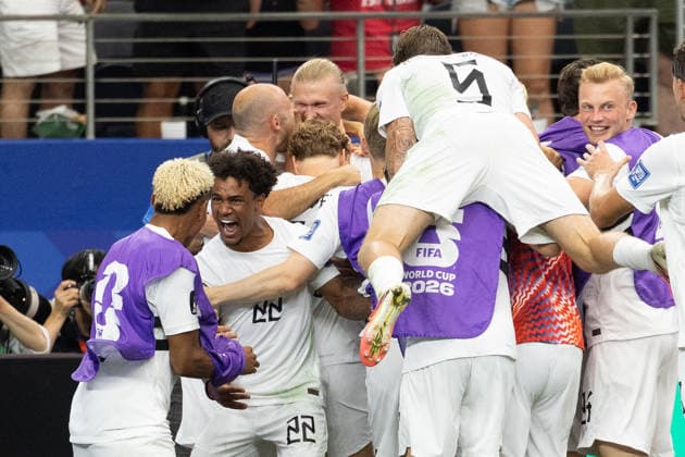 June 30, 2026, Arlington, Texas, USA: Norway forward ERLING BRAUT HAALAND (9) celebrates with teammates after scoring a goal during the 2026 FIFA World Cup, WM, Weltmeisterschaft, Fussball round of 32 match between Cote d ivoire and Norway at Dallas Stadium in Arlington, Texas. Norway defeated Cote d ivoire, 2-1. Arlington USA - ZUMAh193 20260630_zsp_h193_200 Copyright: xDanielxMcGregor-Huyerx