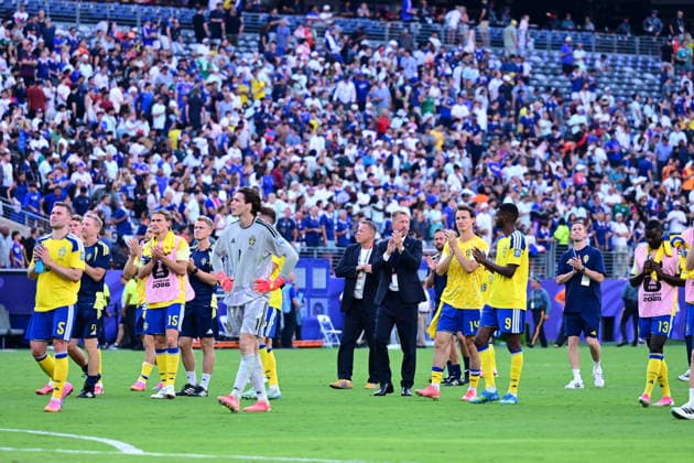 France v Sweden - FIFA World Cup, WM, Weltmeisterschaft, Fussball 2026 - Round of 32 NEW JERSEY, USA - JUNE 30: Players of Sweden greet the fans after the 2026 FIFA World Cup Round of 32 match between France and Sweden at New Jersey Stadium (MetLife Stadium) in East Rutherford, New Jersey, USA, on June 30, 2026. Abdulhamid Hosbas Anadolu New Jersey United States. Editorial use only. Please get in touch for any other usage.  Copyright: x2026xAnadoluxAbdulhamidxHosbasx