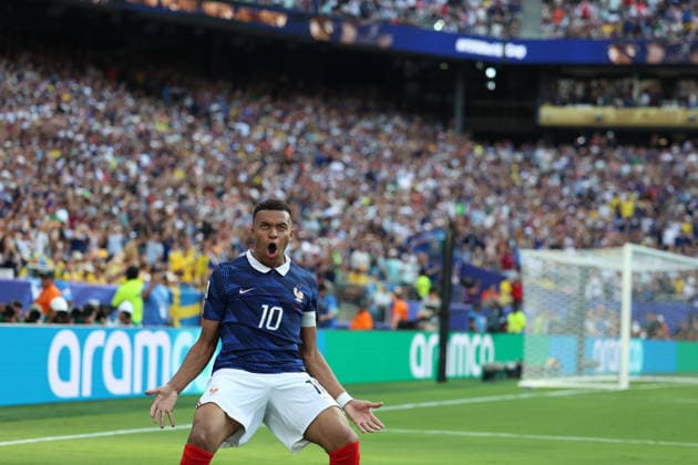 June 30, 2026, East Rutherford, New Jersey, USA: France forward Kylian Mbappe (10) celebrates scoring a goal in the second half during the June 30th FIFA World Cup, WM, Weltmeisterschaft, Fussball 2026 matchup between France and Sweden at MetLife Stadium in East Rutherford, New Jersey. FIFA World Cup 2026: France : Sweden  - ZUMAs325 20260630_zsp_s325_019 Copyright: xJessxStilesx