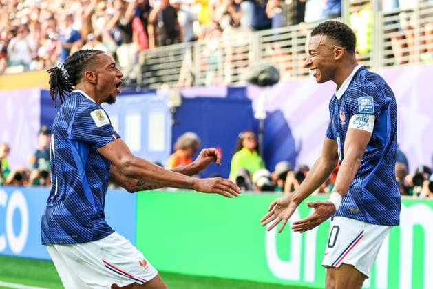 June 30, 2026, East Rutherford, Nj, United States of America: Kylian Mbappe player of France celebrates his goal with Michael Olise during the FIFA World Cup, WM, Weltmeisterschaft, Fussball 2026 Round of 32 match between France and Sweden at New York New Jersey Stadium, in East Rutherford, United States, on Tuesday, June 30, 2026. FIFA World Cup 2026 - Round Of 32 - France V Sweden  - ZUMAv122 20260630_aap_v122_053 Copyright: xWilliamxVolcovx