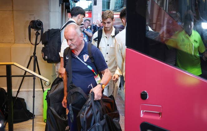 Toronto, 300626. The arrival of the Croatian football team at the hotel on the eve of the match with Portugal. In the photo: Josip Stanisic. Photo: Boris Kovacev CROPIX Copyright: xxBorisxKovacevx toronto_dolazak8-300726
