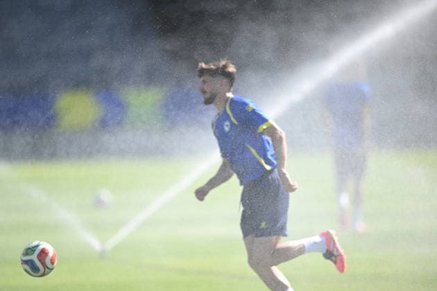 FIFA World Cup, WM, Weltmeisterschaft, Fussball 2026: Training session of Bosnia and Herzegovina in San Jose, California SAN JOSE, CALIFORNIA - JUNE 30: Players of team Bosnia Herzegovina attend a training session at PayPal Park in San Jose on June 30, 2026 ahead of the 2026 FIFA World Cup Round 32 match between USA vs Bosnia and Herzegovina at the San Francisco Stadium (Levi s Stadium) in Santa Clara, California, United States. Tayfun Coskun Anadolu California United States. Editorial use only. Please get in touch for any other usage.  Copyright: x2026xAnadoluxTayfunxCoskunx