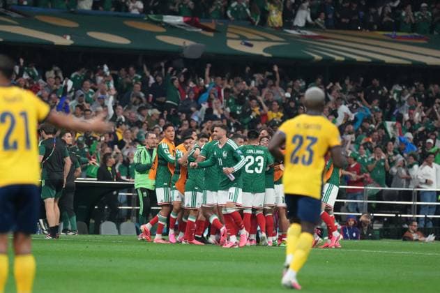 Mexico v Ecuador - FIFA World Cup, WM, Weltmeisterschaft, Fussball 2026 - Round of 32 MEXICO CITY, MEXICO - JUNE 30: Players of Mexico celebrate after a goal during the 2026 FIFA World Cup Round of 32 match between Mexico and Ecuador at Mexico Stadium (Estadio Azteca) in Mexico City, Mexico on June 30, 2026. Juancho Torres Anadolu Mexico City Mexico. Editorial use only. Please get in touch for any other usage.  Copyright: x2026xAnadoluxJuanchoxTorresx