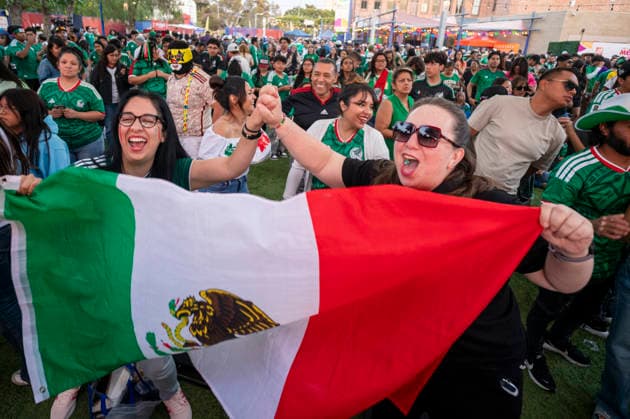 June 30, 2026, Los Angeles, California, USA: Fans of Mexico react while watching a live broadcast of the FIFA World Cup, WM, Weltmeisterschaft, Fussball Round of 32 soccer match between Mexico and Ecuador at a watch party in Los Angeles, on Tuesday, June 20, 2026. Los Angeles USA - ZUMAc68_ 20260630_zaf_c68_013 Copyright: xRingoxChiux