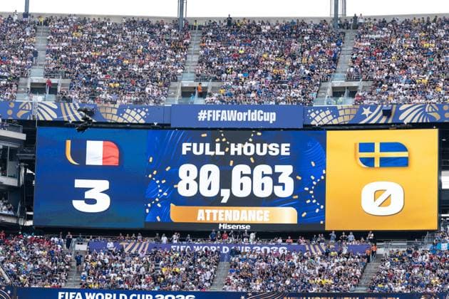 June 30, 2026, Bronx, New York, USA: Display on billboard that stadium was sold out for Round of 32 elimination game between France and Sweden at New York New Jersey Stadium at Rutherford in New Jersey, USA on June 30, 2026. France won 3 - 0 and progress to Round of 16 against Paraguay. FIFA World Cup, WM, Weltmeisterschaft, Fussball 2026: Round Of 32 Fraance Vs. Sweden  - ZUMAr339 20260630_znp_r339_051 Copyright: xLevxRadinx