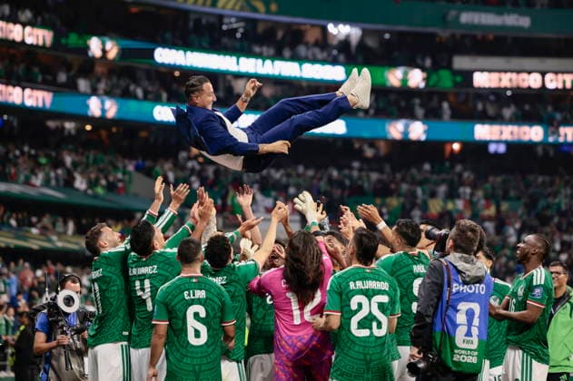 FIFA World Cup, WM, Weltmeisterschaft, Fussball 2026 - Round of 32 - Mexico vs Ecuador epaselect Players of Mexico celebrate winning the FIFA World Cup 2026 Round of 32 match Mexico against Ecuador in Mexico City, Mexico, 30 June 2026. Mexico City Mexico  Copyright: xJOSExMENDEZx