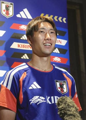 Football: 2026 World Cup Japan s Daichi Kamada meets the press in Houston on June 30, 2026, following the team s 2-1 loss to Brazil in a World Cup round of 32 football match the previous day. (Pool photo)  A14AA0005621056P