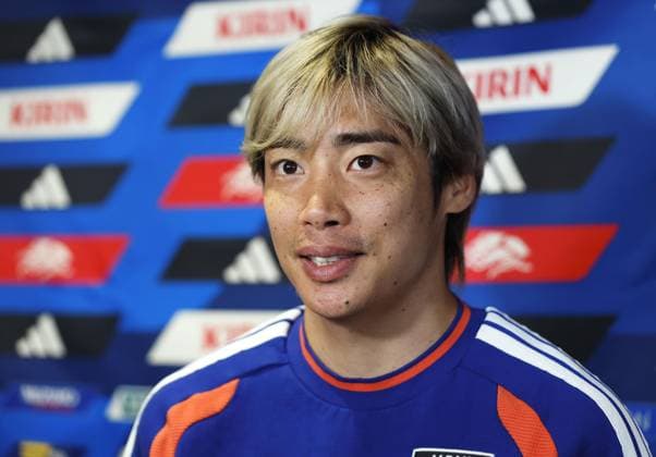 Sport Bilder des Tages #3 Football: 2026 World Cup Japan s Junya Ito meets the press in Houston on June 30, 2026, following the team s 2-1 loss to Brazil in a World Cup round of 32 football match the previous day.  A14AA0005621064P