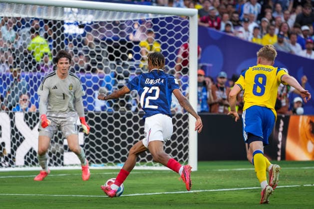 France v Sweden: Round Of 32 - FIFA World Cup, WM, Weltmeisterschaft, Fussball 2026 12 Bradley Barcola of France during the FIFA World Cup USA 2026 Round of 32 match between France and Sweden at New York New Jersey Stadium, New York, United States, on June 30, 2026. NEW YORK United States  Copyright: xAymanxArefx originalFilename:aref-notitle260630_np6zm.jpg