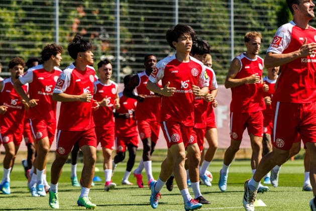 1. FSV Mainz 05, Auftakttraining, 01.07.2026 Sota Kawasaki (1. FSV Mainz 05, 24) Auftakttraining der Herren des 1. FSV Mainz 05 zur Saison 2026 27 der 1. Fussball Bundesliga, Trainingsgelände auf dem Wolfgang Frank Campus, Mainz, 01.07.2026 DFL DFB regulations prohibit any use of photographs as image sequences and or quasi-video. *** 1 FSV Mainz 05, Season-Opening Training Session, July 1, 2026 Sota Kawasaki 1 FSV Mainz 05, 24th preseason training session for the 1 FSV Mainz 05 men’s team for the 2026–27 1. Bundesliga season, training grounds at the Wolfgang Frank Campus, Mainz, July 1, 2026 DFL DFB regulations prohibit any use of photographs as image sequences and or quasi-video Copyright: xBEAUTIFULxSPORTS Hahnex