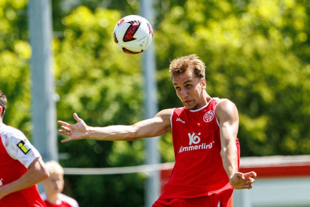 1. FSV Mainz 05, Auftakttraining, 01.07.2026 Nelson Weiper (1. FSV Mainz 05, 44) Auftakttraining der Herren des 1. FSV Mainz 05 zur Saison 2026 27 der 1. Fussball Bundesliga, Trainingsgelände auf dem Wolfgang Frank Campus, Mainz, 01.07.2026 DFL DFB regulations prohibit any use of photographs as image sequences and or quasi-video. *** 1 FSV Mainz 05, Season-Opening Training Session, July 1, 2026 Nelson Weiper 1 FSV Mainz 05, 44 First training session of the 1 FSV Mainz 05 men’s team for the 2026–27 season of the 1. Bundesliga, training grounds at the Wolfgang Frank Campus, Mainz, July 1, 2026 DFL DFB regulations prohibit any use of photographs as image sequences and or quasi-video Copyright: xBEAUTIFULxSPORTS Hahnex